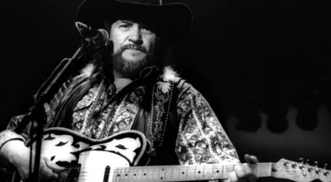 Waylon Jennings – Just to Satisfy You