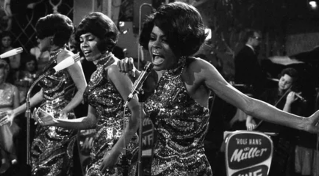 Diana Ross and the Supremes – Silver Bells