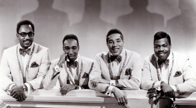 Smokey Robinson – One Heartbeat