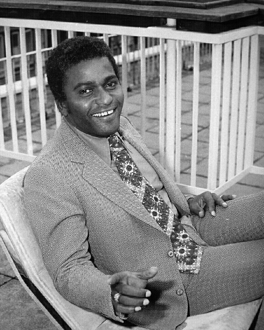 Charley Pride – Night Games