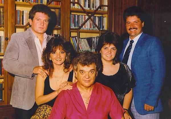 Conway Twitty & Loretta Lynn – From Seven Till Ten