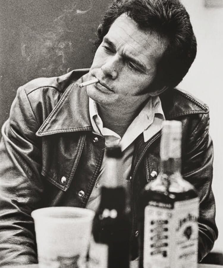 Merle Haggard – Mama Tried